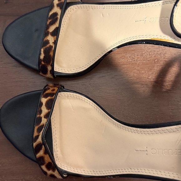 Banana Republic leather/calf hair leopard print heeled sandals Size 8 EUC Sexy - Picture 9 of 13